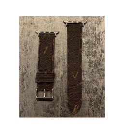 Titta på tillbehör titta på band grossist mönstrad brev v titta på rem märke 38mm-45mm läder för män kvinnor bijoux cjewelers