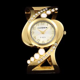 Wristwatches Women Watches 2023 Design Luxury Silver Cuff Bangle Wristwatch Shiny Crystal Girls Dress Quartz Saat Zegarek Damski