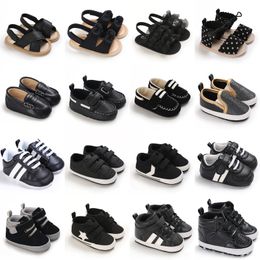 First Walkers Black Fashion born Casual Cloth Shoes Boys And Girls Step Walking Infants Toddlers Childrens Non Slip Baby 230322