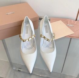 Miui Women's Heels High Chain Shoes Metal Buckles Pointy Stiletto Sandals Fashion Shoes Ladies Banquet Wedding Holiday Leather High-heels Shoes 20uk