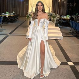 Modern Off The Shoulder A Line Wedding Dresses Long Sleeve Exposed Boning Bridal Dress Side Split Satin Garden Mariages 326 326