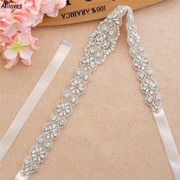 Crystal And Rhinestone Pearls Wedding Sashes For Bride Beading Women Waistband Belt For Wedding Evening Gown Handmade Bridal Accessories CL2066