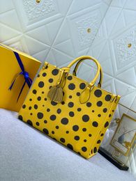 Luxury OnTheGo 35cm Tote Bag 23SS X Yayoi Kusama Totes Graphic printing Pumpkin Womens Designer Handbags Big Capacity Ladies Shopping Bags