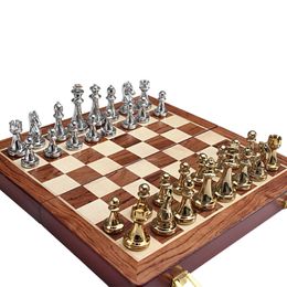 Puzzles Metal Glossy Golden Silver Bronze Chess Pieces Solid Wooden Folding Board High Quality Professional Games Set 230323