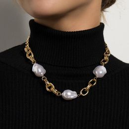 Choker Fashion Trend Single-layer Short Sweater Chain Personality Geometric Pearl Stitching Lock Necklace