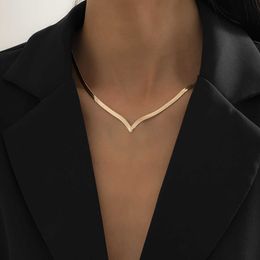 Pendant Necklaces Perfume Women Flat Snake Chain Herringbone Necklace for Women Jewellery Charm Party Choker Necklace Party Gift Collares Para Mujer Z0321