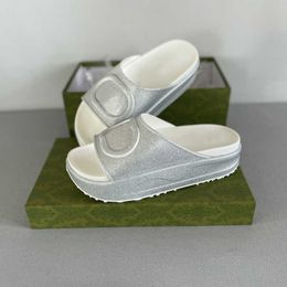 2023 Designer Men Shoes Platform Sandals Rubber Slide Anti-slip Slippers Luxury Flat Thick Bottom Beach Flip Flops Multi-season Multi-place Summer Must-haves NO438