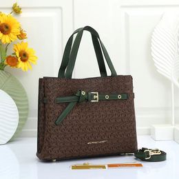 Mini Open Bag Classic Fashion Letter Print Baita Handbag High Quality Interior Zipper Compartment Bag Designer Beautiful Wallet green portable accessories