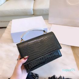 Designer lady Fashion Wallet Crocodile Plain Handbag Everyday Casual Catch Women's
