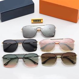 2023 Sunglasses for Woman Classic Letter Print Glasses Designer Sun Glasses Trendy Retro Big Frame Eyeglasses 9 Colours Optional