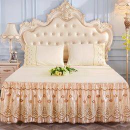 Bed Skirt Lace Skirt Bedding Bed Princess Beige Lace Bed Skirt 1 Pair Pillowcase Three-piece Bed Cover Twin Bedspreads 230324