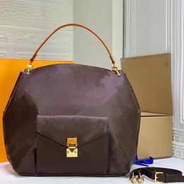 Дизайнерские роскошные сумки Metis Bobo Bag Interior Lecipper Carple M40781 с регулируемыми ремнями для женщин для женщин с большими возможностями.