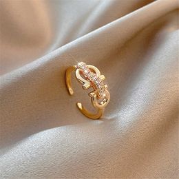 Band Rings Contracted Cold Wind Belt Micro Inlay Zircon Ring Ins Wet Web Celebrity With Small Openings Adjustable Index Finger Ring AA230323