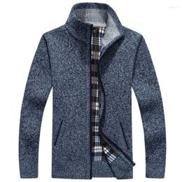Men's Sweaters Fleece Thick Winter 2023 Men's Wear Knitted Coat Turn-down Collar Cardigan Zipper Solid Color Fashion All-match