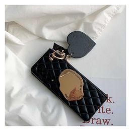 Cell Phone Cases Luxury PU Leather Phone Cover For Samsung Galaxy Z Fold 4 3 Case Cute Love Heart Pendant Bracket Z0324