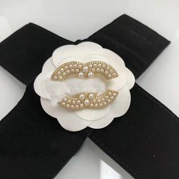 Luxury Grace Full Large Pearl Brooch Brand Letter Designer Brooches For Women Charm Jewelry Accessorie Wedding Gift High Quality