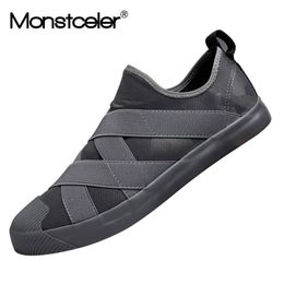 Dress Shoes Monstceler Breathable Camouflage Canvas Shoes Men Fashion Sneakers Low Heel Foot Prints Flower Vulcanised Cloth Loafer Shoes 230324