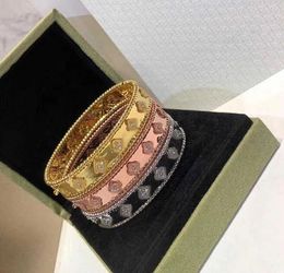Pulseira de moda pulseira de diamante de diamante de diamante de alta qualidade caleidoscópio fêmea de ouro rosa diamante com trevo