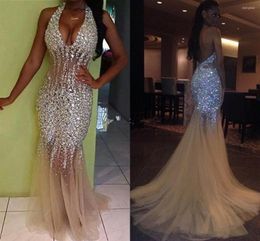 Party Dresses 2023 Sexy Bling Mermaid Prom Deep V Neck Halter Crystal Beaded Tulle See Through Backless Nude Evening Gowns Pageant