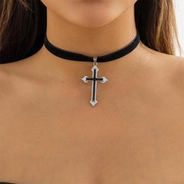 Pendant Necklaces Gothic Antique Silver Color Velvet Clavicle Cross Necklace Vintage Religious Christian Faith Collar For Women Gift Jewelry