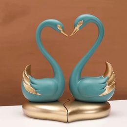 Modern couple Swan heart to heart printing resin decoration piece creative home decoration modern wedding gift