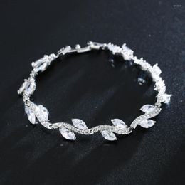 Bangle Honghong High-Quality Plant Leaf-Shaped Bracelet 3A Zircon Woman'S Personality With Accessories Celebrity Style Banquet Holiday