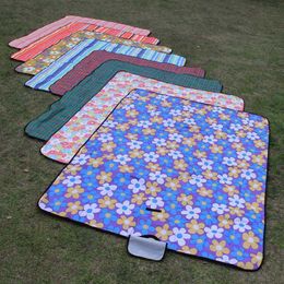 Outdoor Pads Outdoor picnic mat Oxford cloth picnic mat Spring outing picnic beach mat Length 18M picnic mat J230324