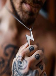 Men Gray Lightning Pendant Necklace Stainless Steel Bolt Thunder Flash Charm Male Jewelry 20 24 inch6754747