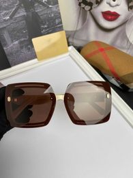 2023 New Brand Heart Sunglasses Fashion Female Designer Sunglasses Male Designer Sliced Frames Imported Pola Baoli HD Polarised Lens Metal Logo Mosaic Sunglasses