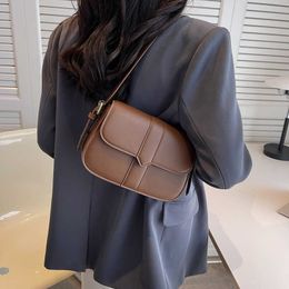 Shoulder Bags Vintage Small Pu Leather Flap for Women Hit Trend Female Branded Trending Underarm Handbag 230322