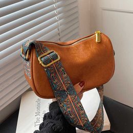 Omuz Çantaları Kadınlar İçin Crossbody 2023 Vintage Moda Trendi Küçük Deri Tasarım Yastığı Çantalar ve Çantalar 230322