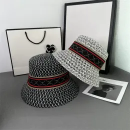 Tasarımcı Straw Buck Hats Moda Kovboy Büyük Kötü Şapka Balıkçı Klasik G Kapaklar Kadınlar İçin Yaz Güneş Visor Lüks Beyzbol Kapağı 2303252D