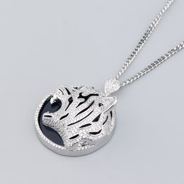 silver cross Luxury Designer circle Leopard animal Pendant Necklaces Crysatl Rhinestone Necklace for men Women Wedding Party Jewerlry Accessories gifts