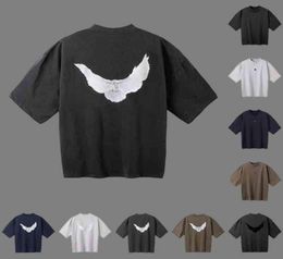 Designerin Kanyes Classic Wests T Shirt drei Party Joint Peace Dove gedrucktes Waschleswasser Kurzärmele High Street Herren und Womens7451519
