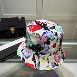 Designers bucket hat Luxury hat Solid Colour design hat Top level version fashion travel sun hat Leisure garden new hat four seasons can wear tide Factory stores