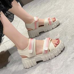 Kleid Schuhe Designer Frauen Sandalen Casual Plattform Wohnungen Sommer Dicke Flache Bequeme Rutschfeste Sport Zapatos Mujer 2023