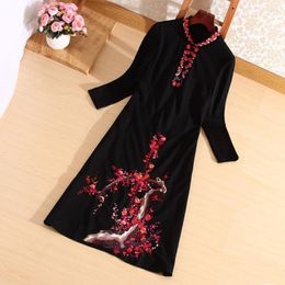 Ethnic Clothing Chinese Style Women Qipao Autumn Royal Embroidery Plum Blossom Vingtage Elegant Lady Plus Size Cheongsam Dress M-4XL