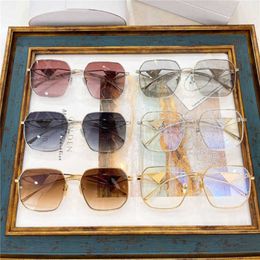 Top Luxury Designer Sunglasses 20% Off box personalized triangle mirror leg tide net red same sp28y