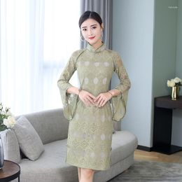 Ethnic Clothing Chinese Ladies Green Lace Bell Sleeve Evening Dresses Cheongsam Knee-length Qipao Embroidered Dress