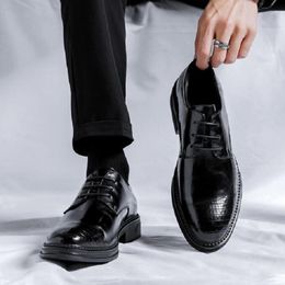 2023 Shoes Men Spring Summer Breathable Formal Wear Business Casual Men Wedding Groom Trend Printed Shoes D2H0