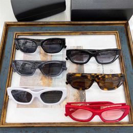 30% OFF Luxury Designer New Men's and Women's Sunglasses 20% Off personality cat's eye ins net red same style narrow frame concave fashion VE2235