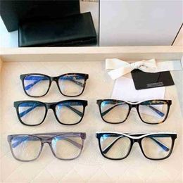 Luxury Designer High Quality Sunglasses 20% Off Fashion Version Hot square flat lens Quan same blue light proof can be matched with degrees