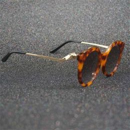 Luxury Designer Fashion Sunglasses 20% Off Round Ladies Panther Decoration Woman Sunglass Eyewear Accessories ApparelKajia