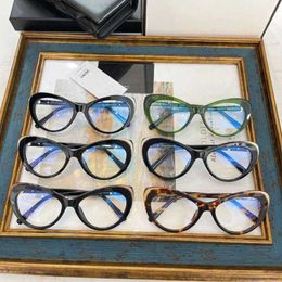 Designer Men's And Women's Beach Couple Sunglasses 20% Off Xiaoxiangjia Ch3405 Flat Lesbian Cat's Eye Frame Plain Mirror Can Be Matched With Degrees