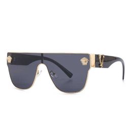 30% OFF Luxury Designer New Men's and Women's Sunglasses 20% Off 10087 large frame one-piece metal