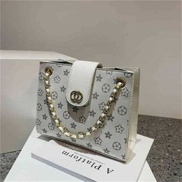 Women's luxury designer new summer handbag trend portable shoulder Japanese printed Tote