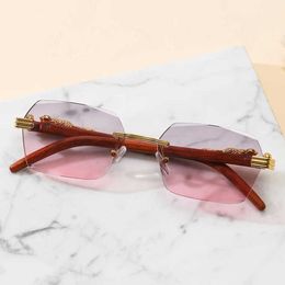 Luxury Designer Fashion Sunglasses 20% Off 8059 square cut rimless fashion imitation wood grain mirror leg leopard decorative