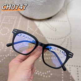 30% OFF Luxury Designer New Men's and Women's Sunglasses 20% Off CH0747 Frame Plain Face Magic Glasses Net Red Same Style Slim Large Box Matching Myopia