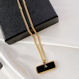 Women Men Luxury Designer Necklace Chain prad Fashion Jewellery Black White P Triangle Pendant Design Party Silver Hip Hop Punk Necklace Name Statement Jewellery xp2f