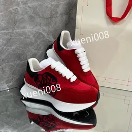 2023Men Womens Shoe Strawberry Wave Mouth Tiger Web Print Vintage Trainer Man Womans Variety of Styles